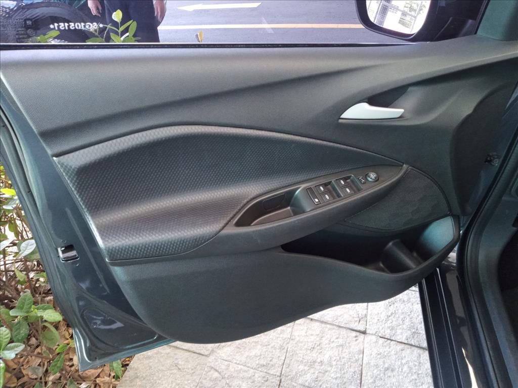 ONIX 1.0 TURBO FLEX LTZ AUTOMÁTICO9