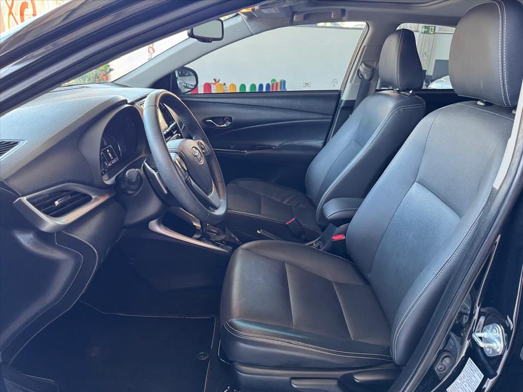 YARIS 1.5 16V FLEX SEDAN XLS MULTIDRIVE7 YARIS 1.5 16V FLEX SEDAN XLS MULTIDRIVE7
