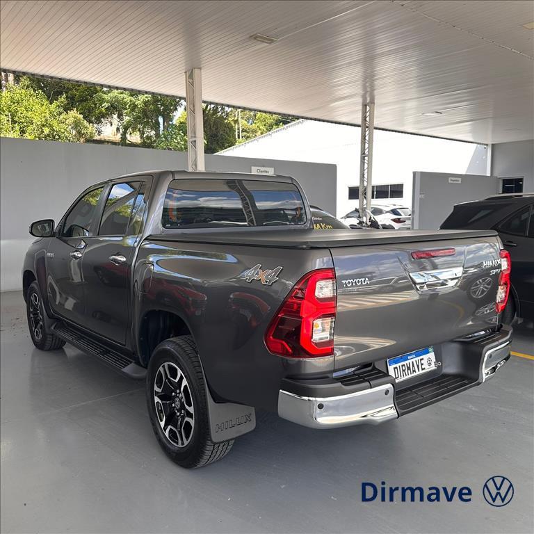 HILUX 2.8 D-4D TURBO DIESEL CD SRV 4X4 AUTOMÁTICO6