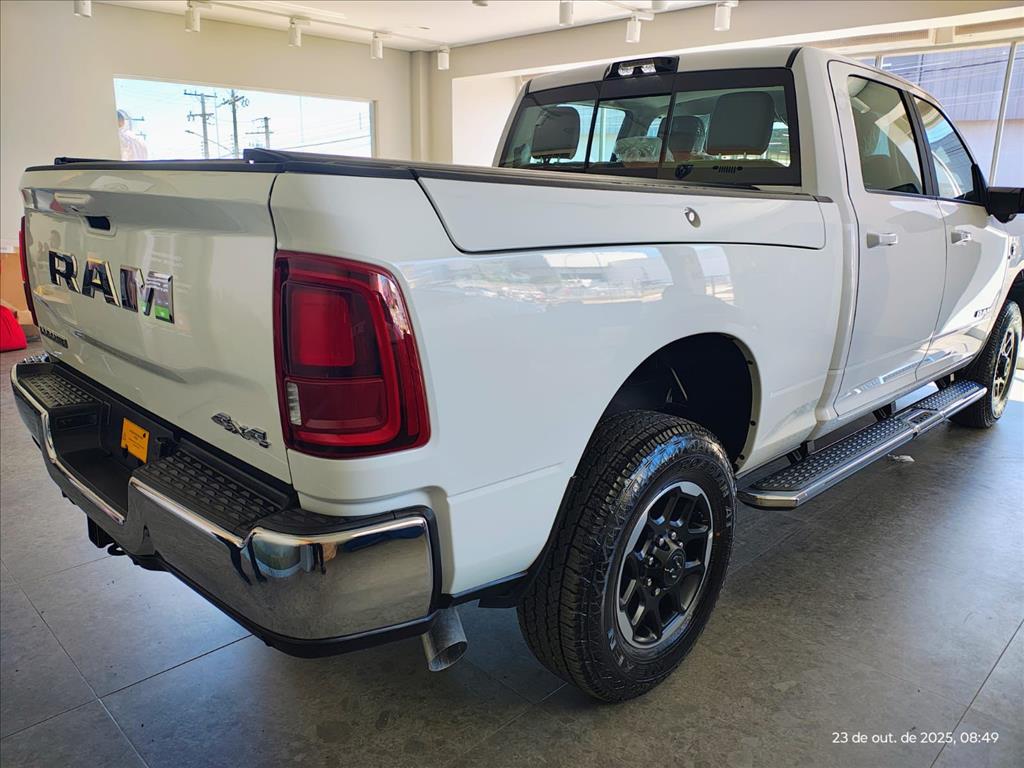 2500 6.7 I6 TURBO DIESEL LARAMIE CD 4X4 AUTOMÁTICO2