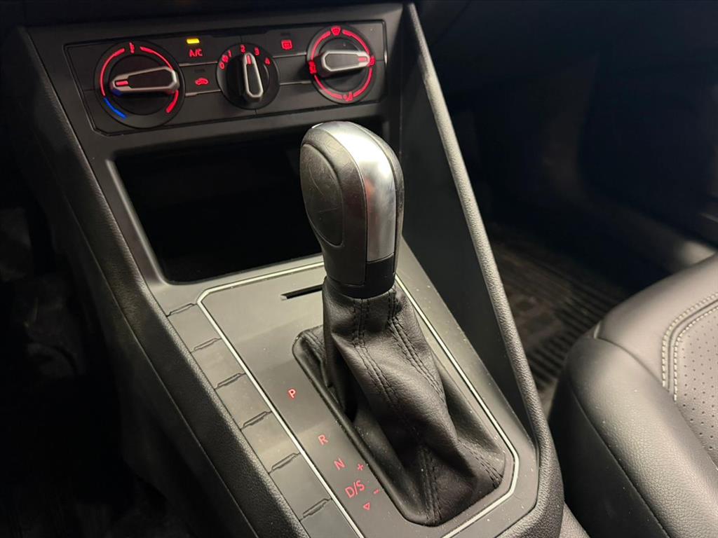 NIVUS 1.0 200 TSI TOTAL FLEX COMFORTLINE AUTOMÁTICO12