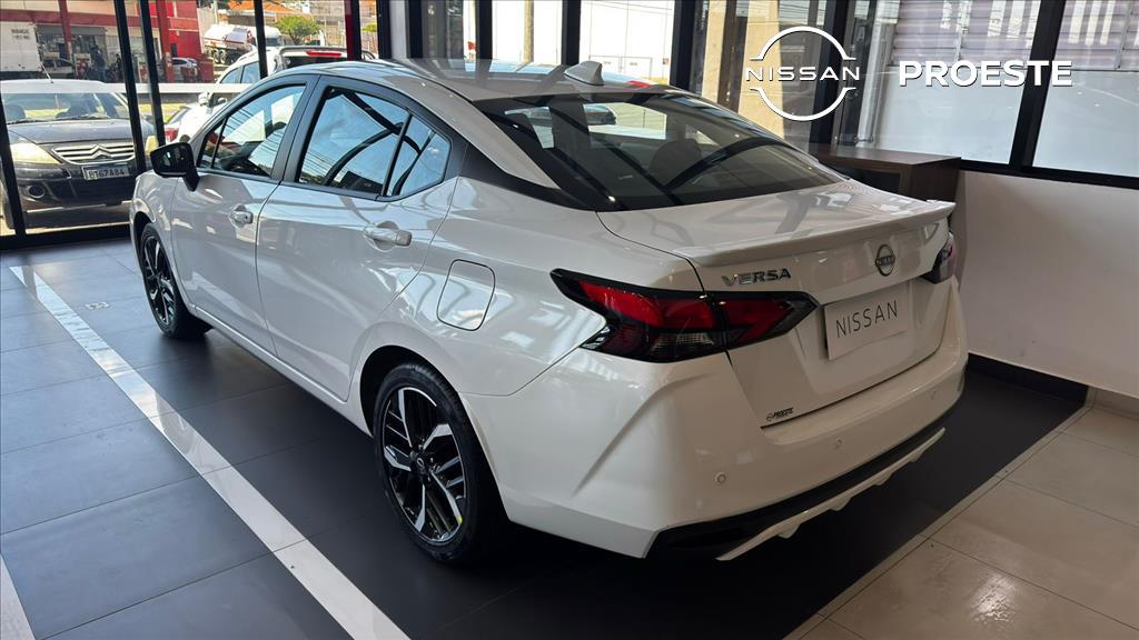 VERSA 1.6 16V FLEX EXCLUSIVE XTRONIC5