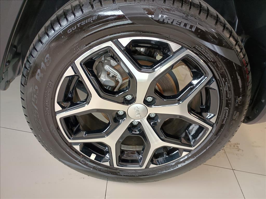 RENEGADE 1.3 T270 TURBO FLEX SAHARA AT63