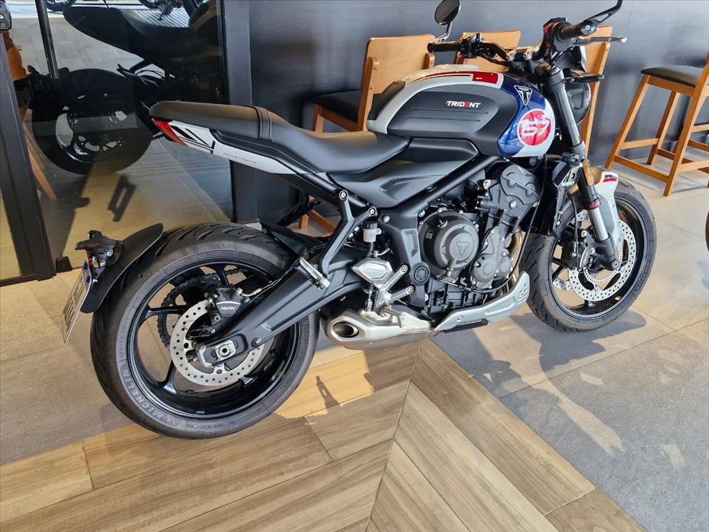 TRIUMPH-TRIDENT-660 TRIPLE TRIBUTE EDITION
