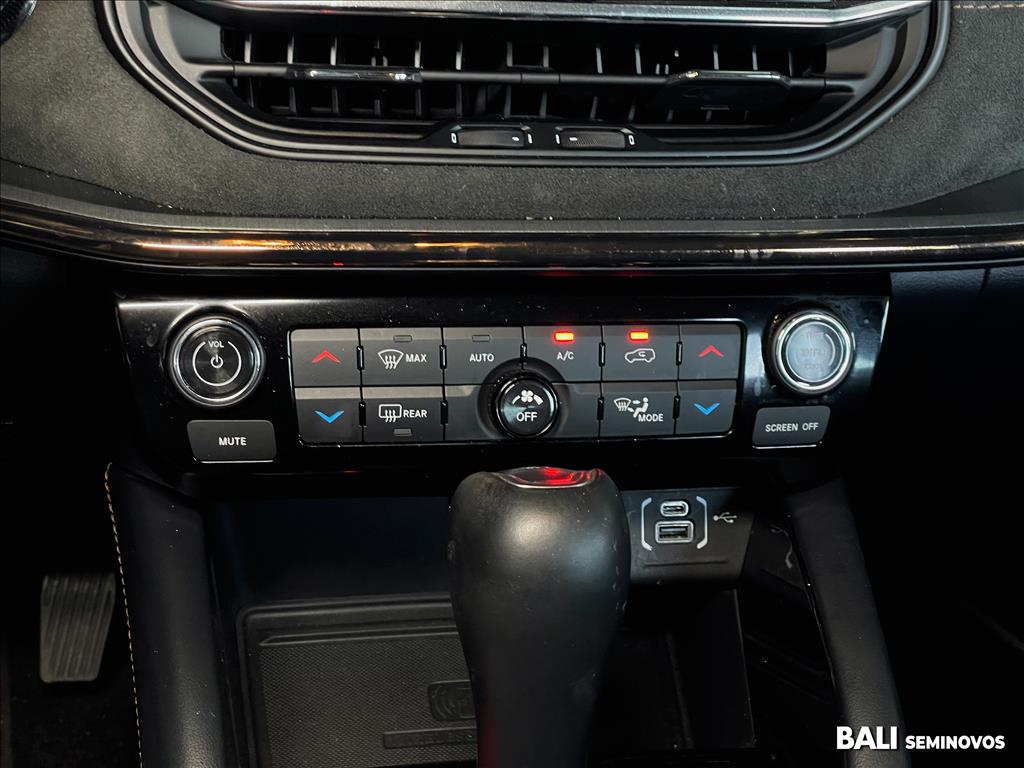 COMMANDER 1.3 T270 TURBO FLEX LIMITED AT614