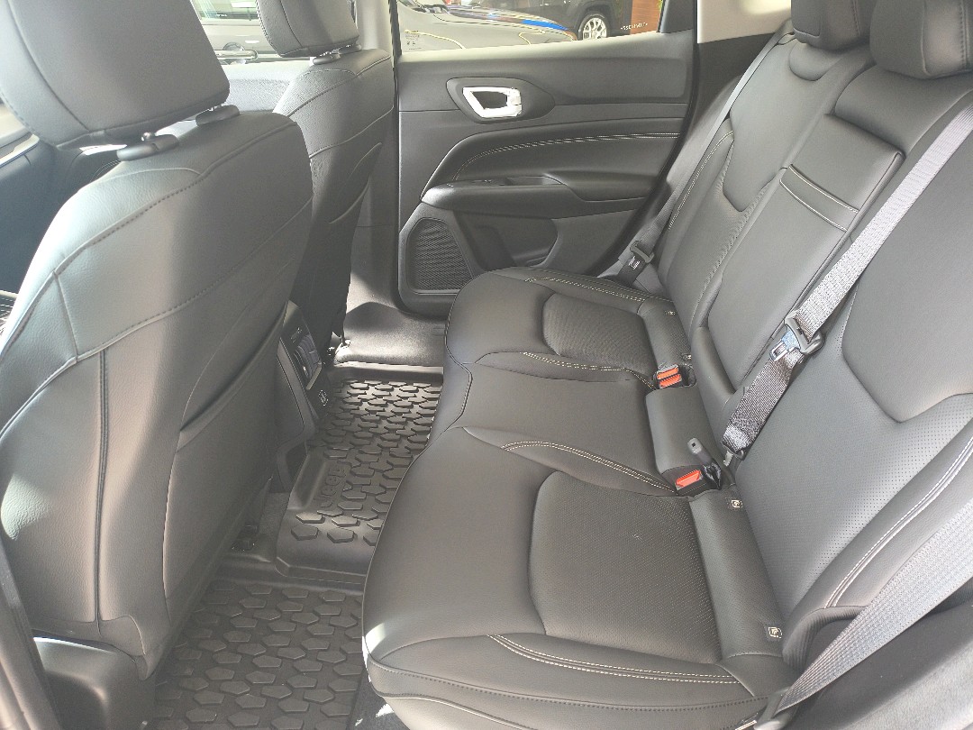 COMPASS 1.3 T270 TURBO FLEX LONGITUDE AT64