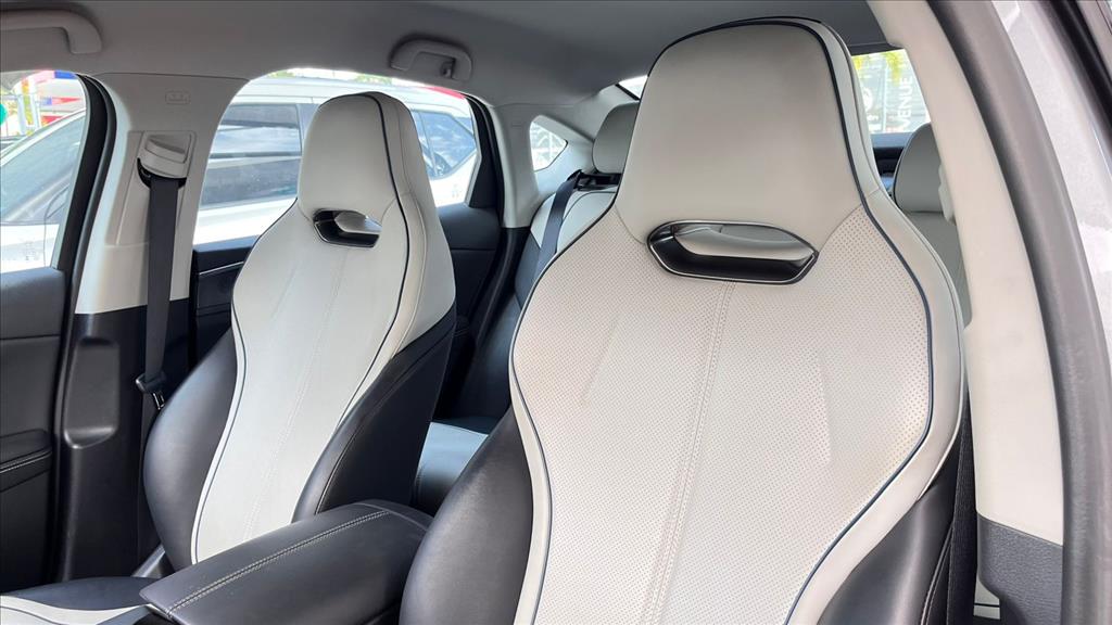 KING 1.5 DM-I PHEV GS AUTOMÁTICO7
