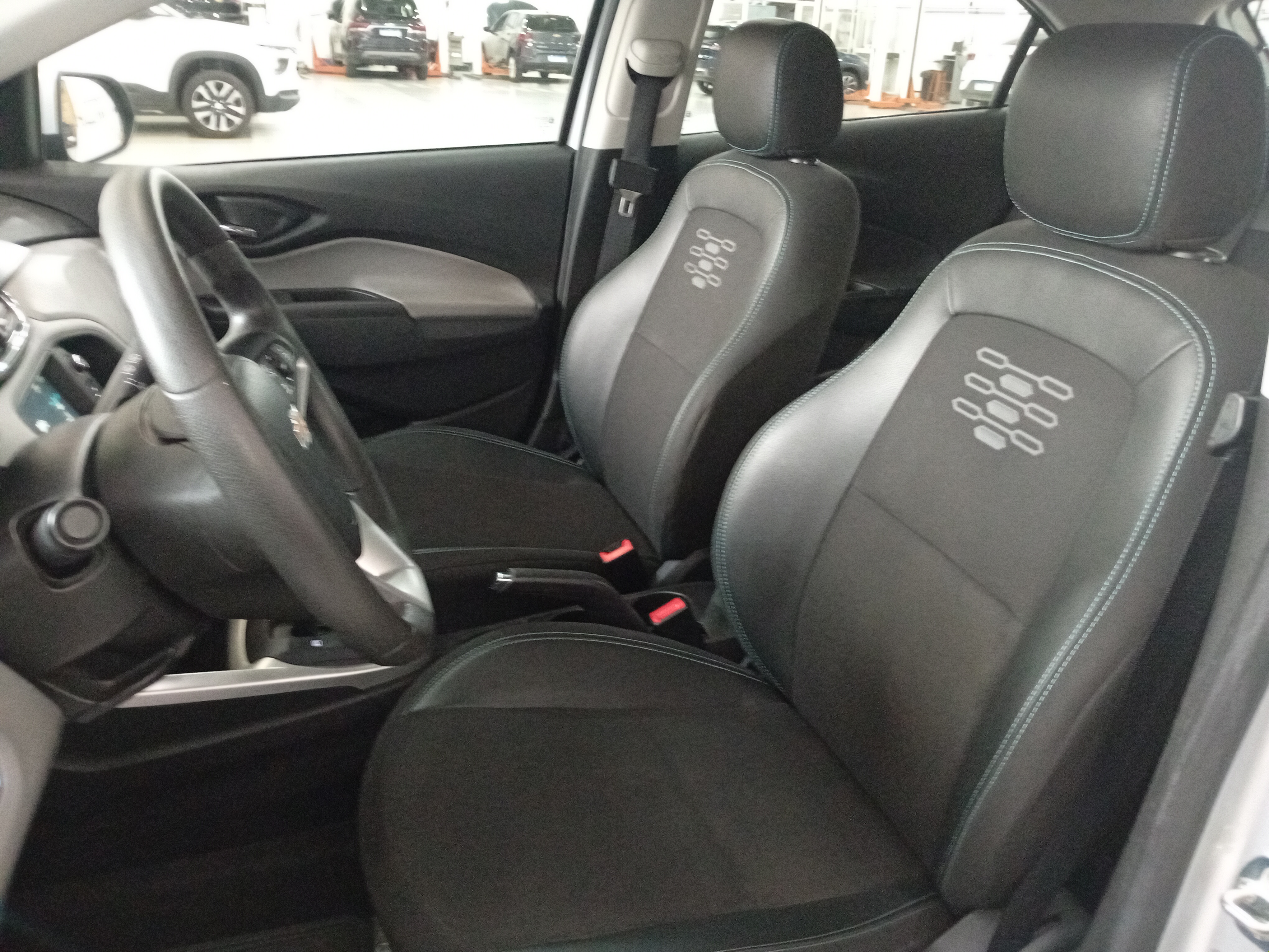 ONIX 1.4 MPFI LT 8V FLEX 4P AUTOMÁTICO10