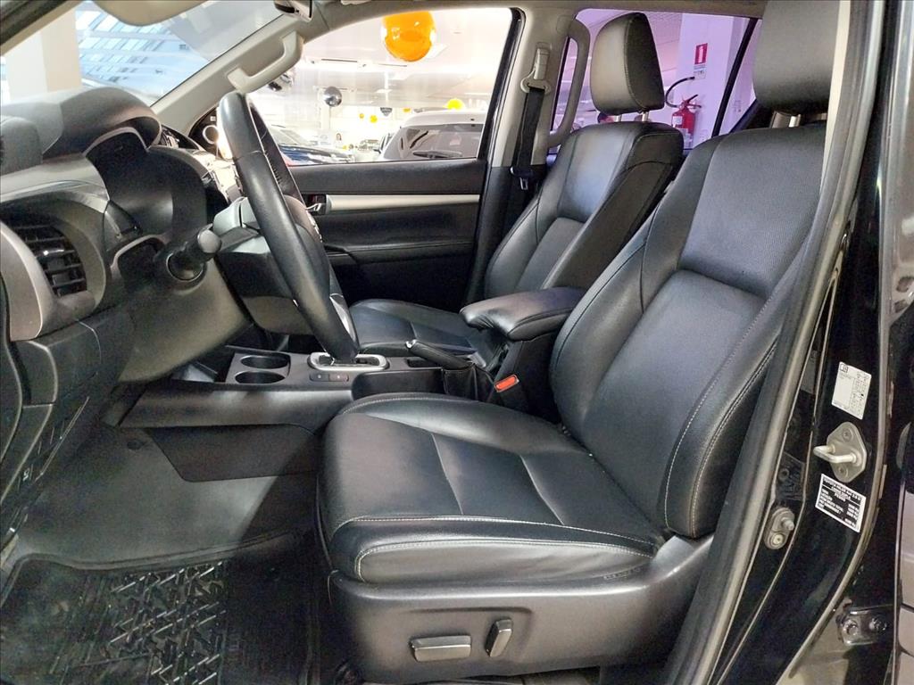 HILUX 2.8 D-4D TURBO DIESEL CD SRX 4X4 AUTOMÁTICO