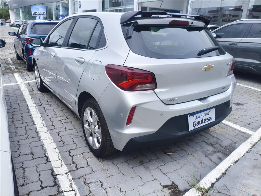 ONIX 1.0 TURBO FLEX PREMIER AUTOMÁTICO3