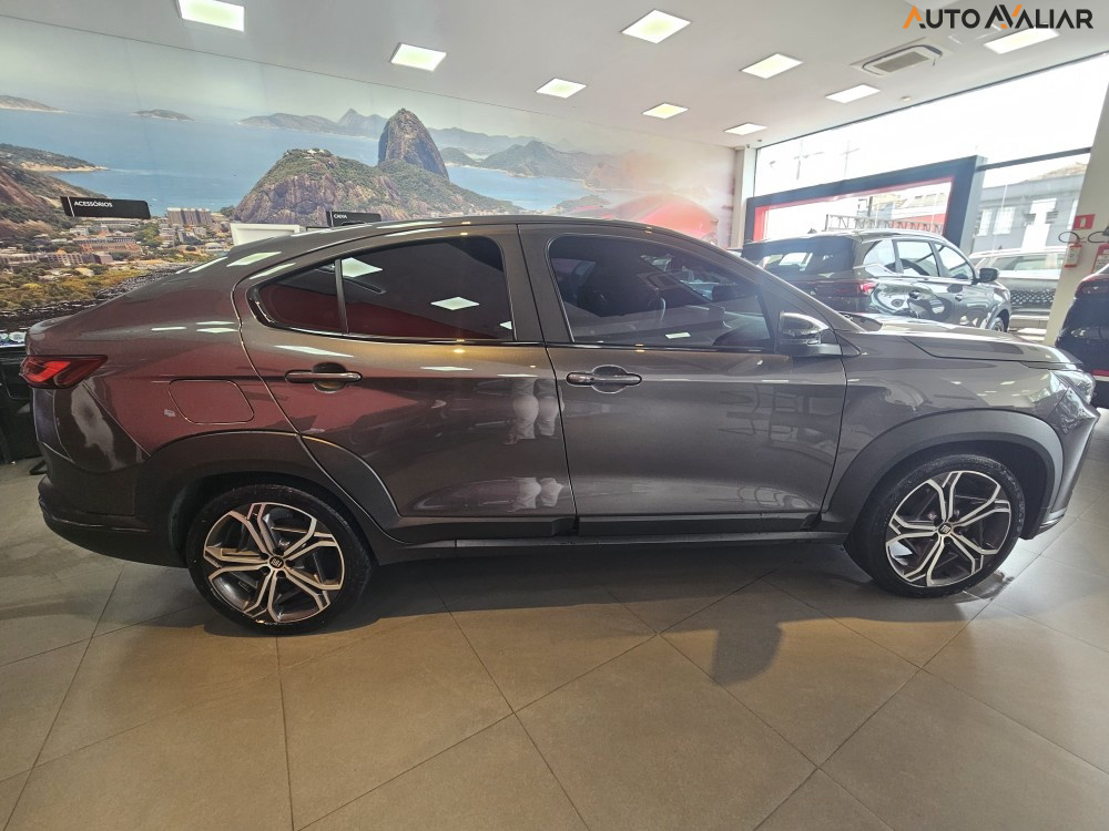 Fiat-FASTBACK-1.0 TURBO 200 FLEX IMPETUS CVT