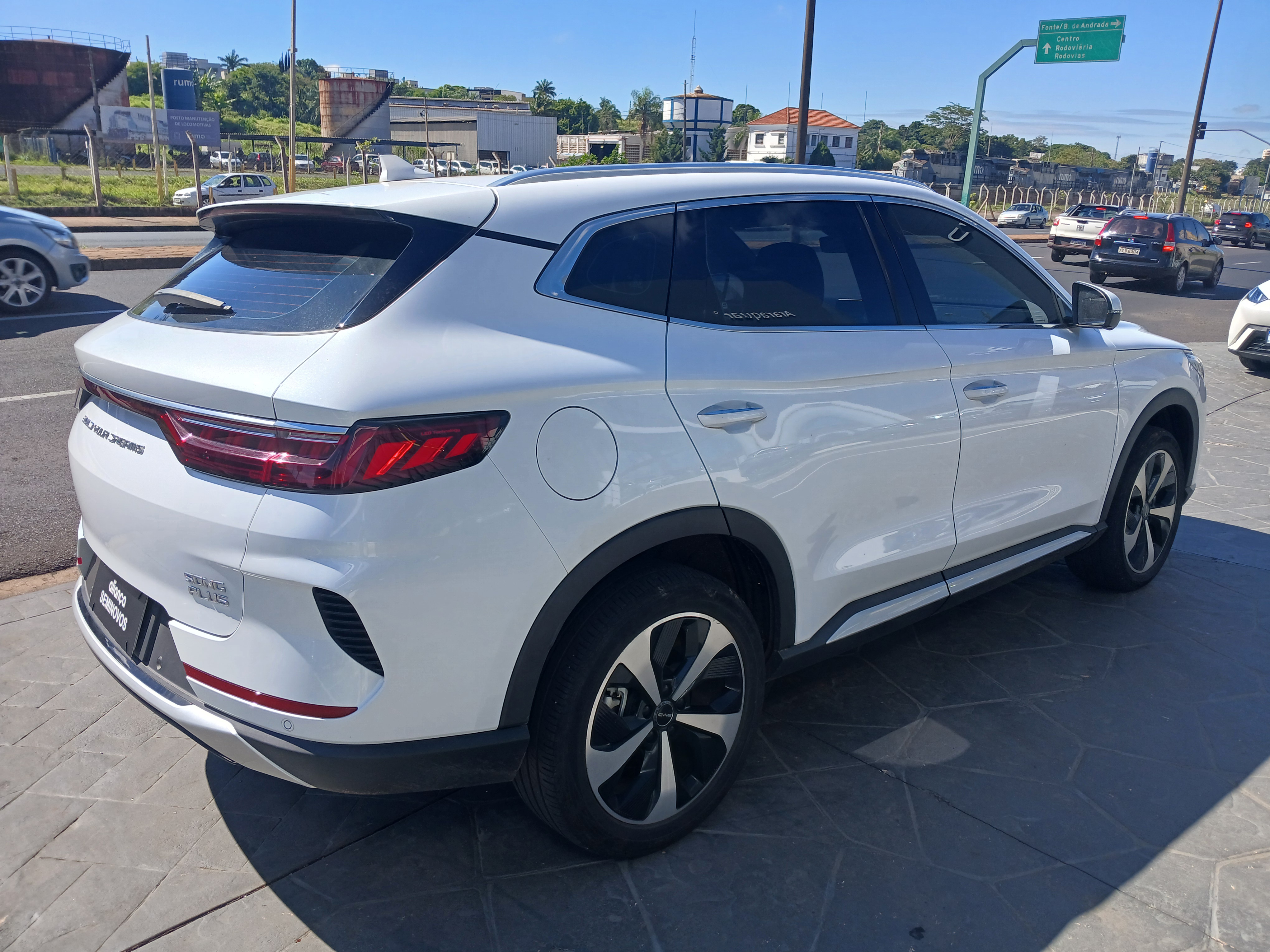 SONG PLUS 1.5 DM-I HÍBRIDO AUTOMÁTICO4