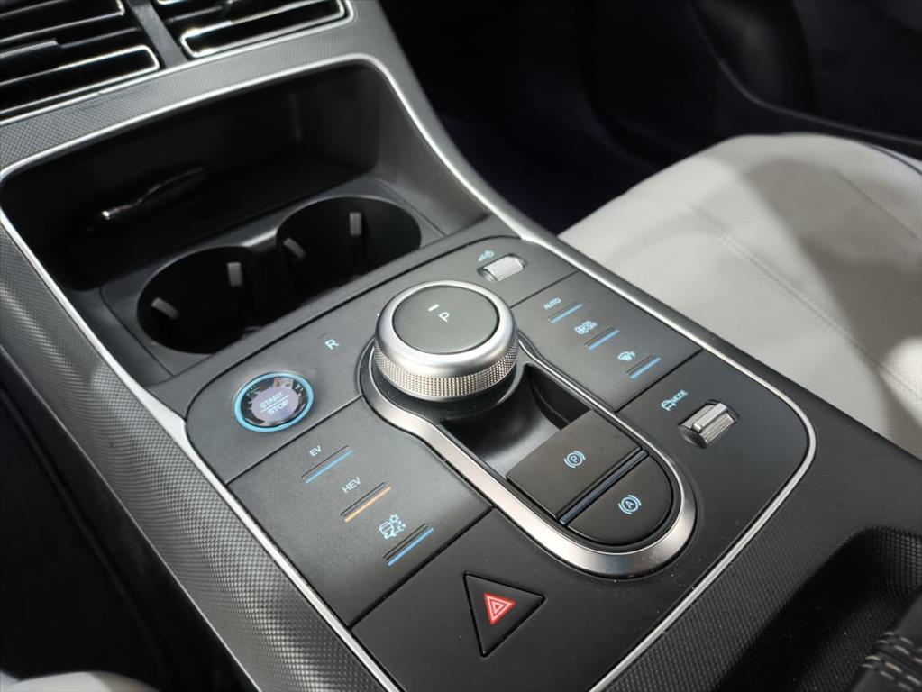 KING 1.5 DM-I PHEV GS AUTOMÁTICO10