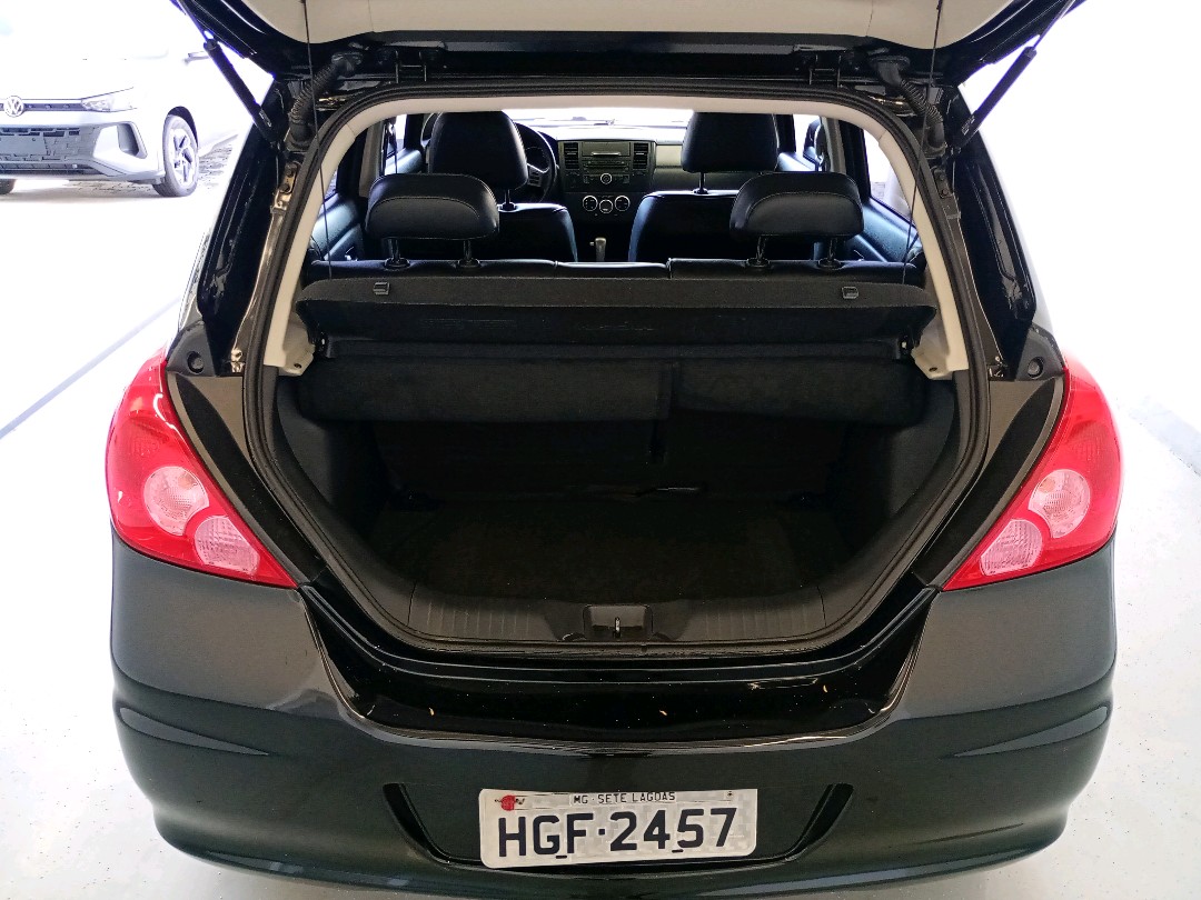 TIIDA 1.8 SL 16V FLEX 4P MANUAL12