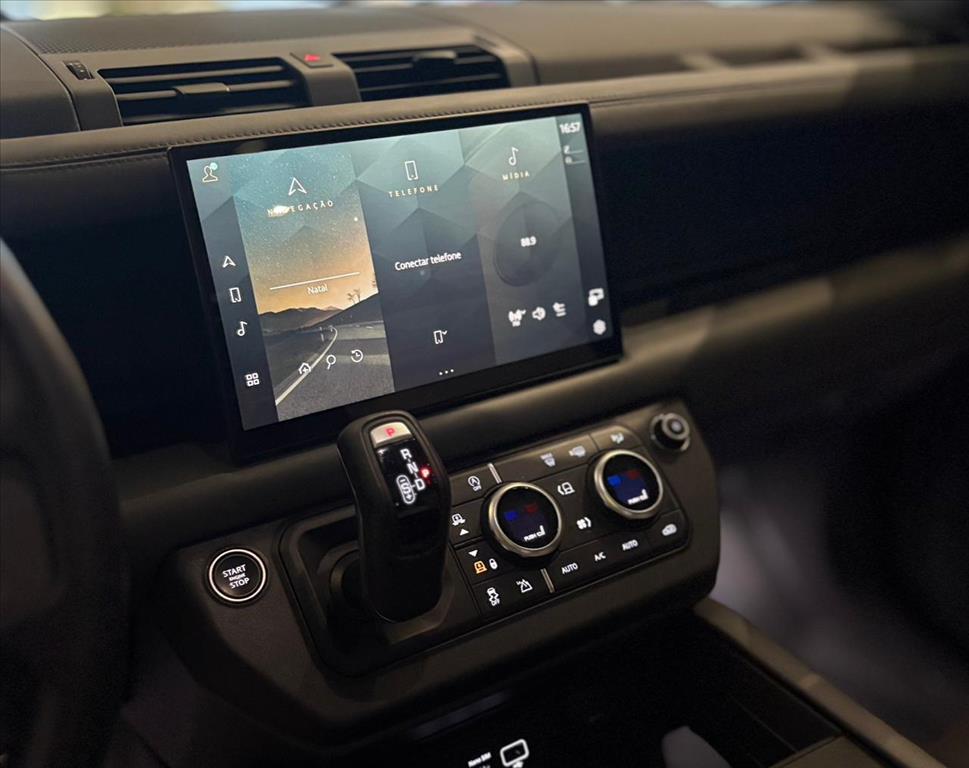 DEFENDER 3.0 D300 TURBO DIESEL MHEV 110 X-DYNAMIC HSE AWD AUTOMÁTICO4