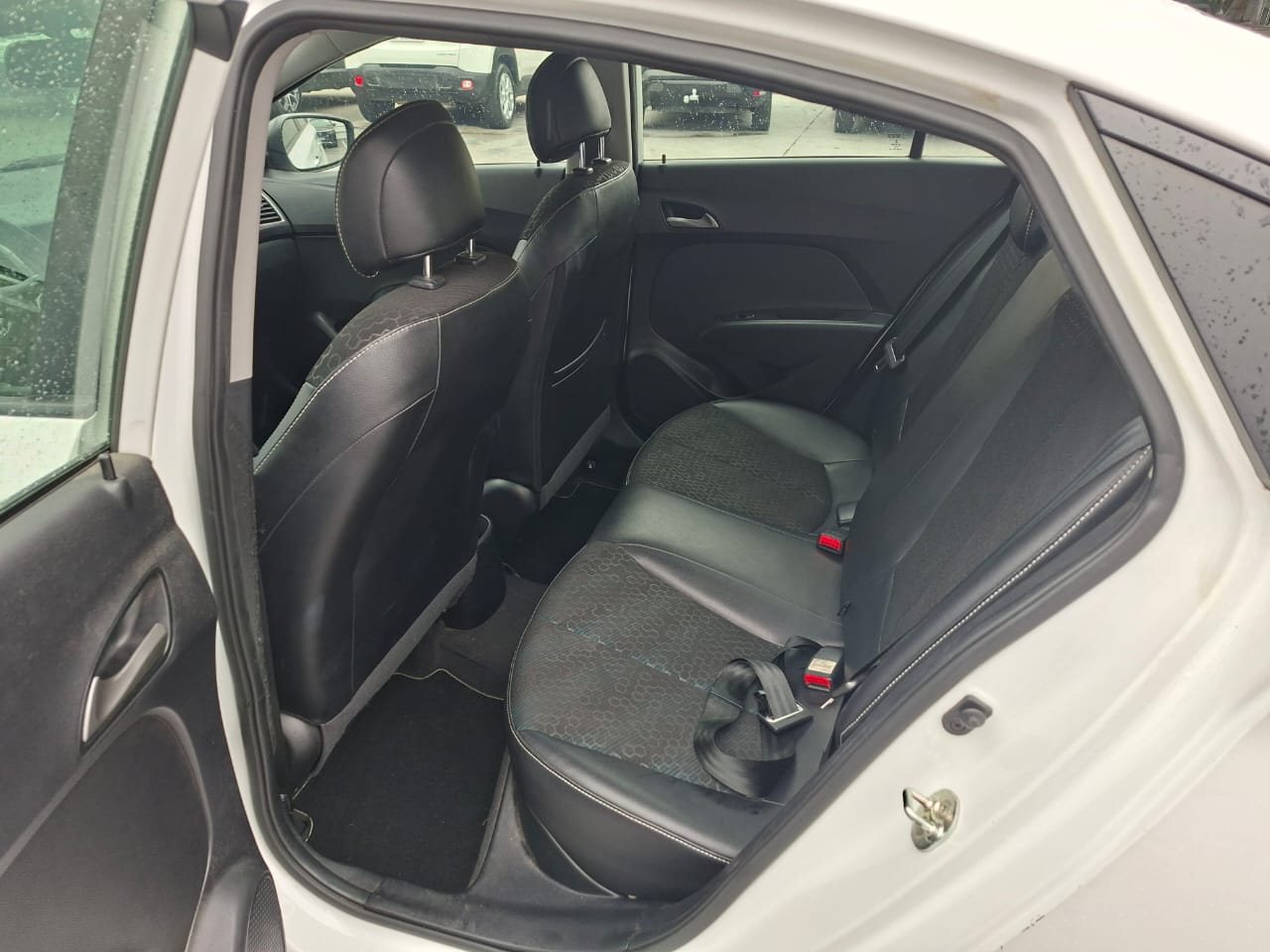 HB20S 1.6 COMFORT PLUS 16V FLEX 4P AUTOMÁTICO1