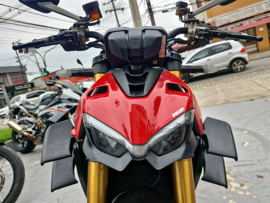DUCATI-STREETFIGHTER-V4 S
