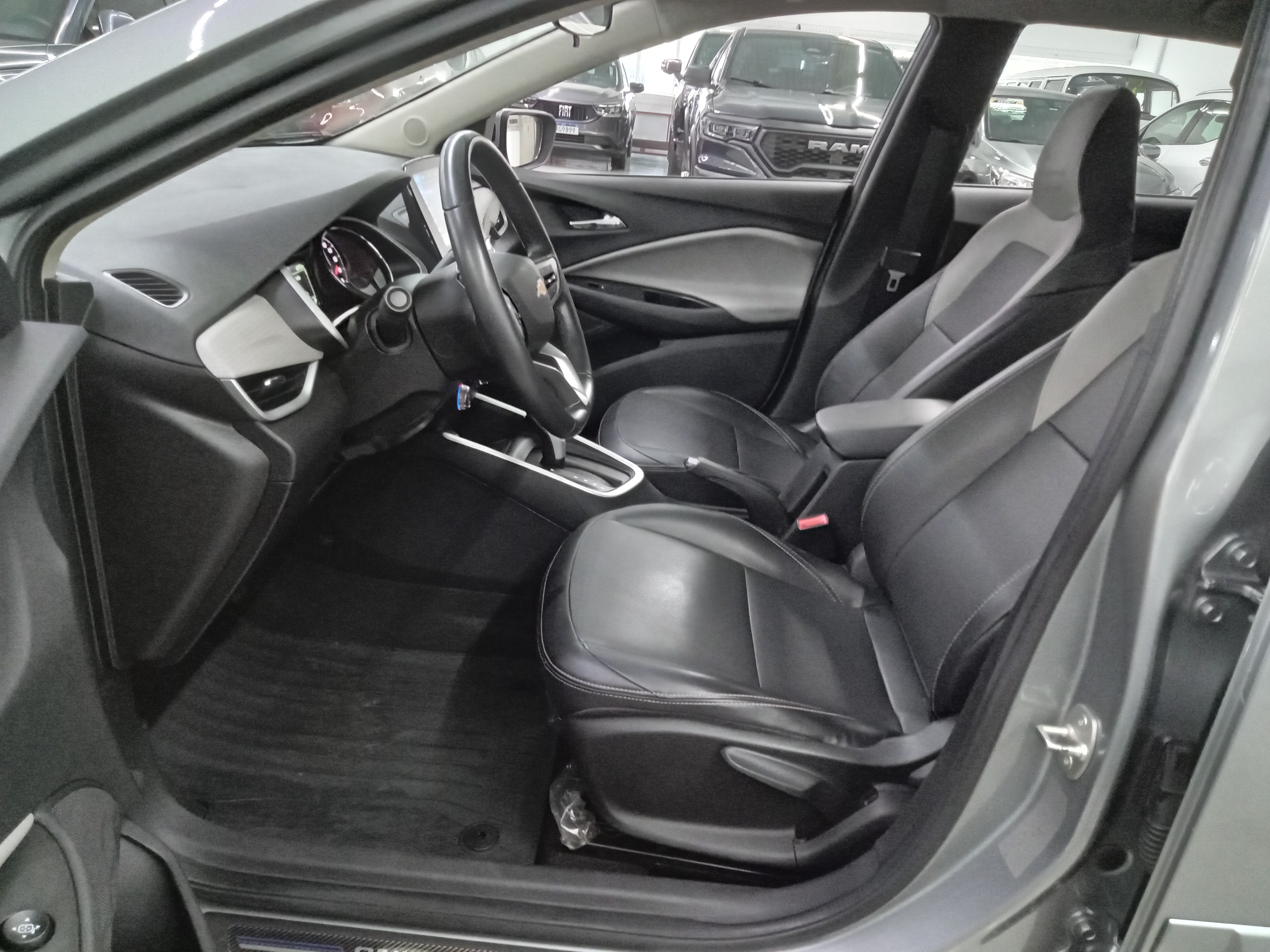 ONIX PLUS 1.0 TURBO FLEX PREMIER AUTOMÁTICO7