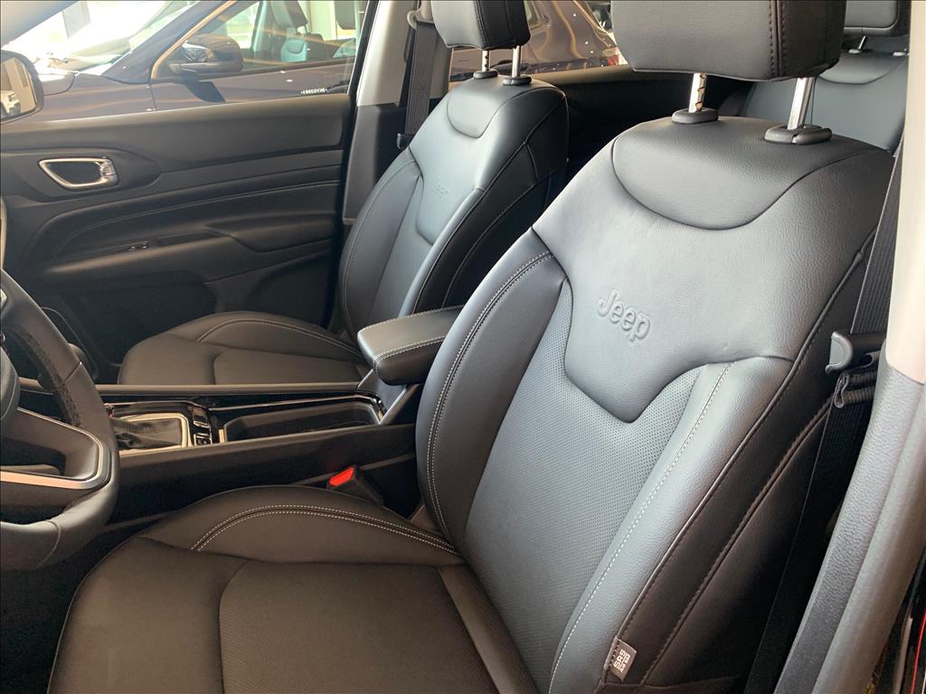 COMPASS 1.3 T270 TURBO FLEX LONGITUDE AT610