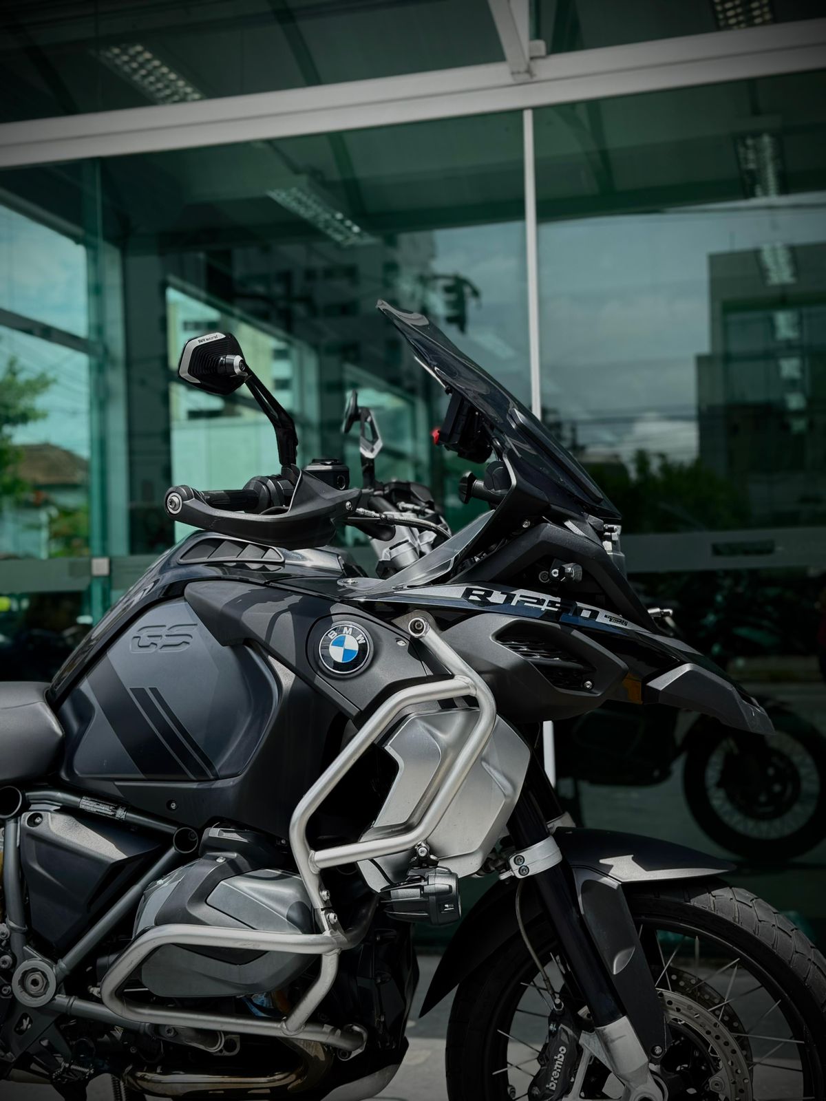 BMW Motorrad-R-1250 GS ADVENTURE TRIPLE BLACK