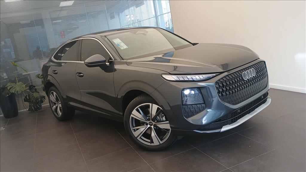 Q3 2.0 TFSI GASOLINA SPORTBACK LAUNCH EDITION QUATTRO S TRONIC