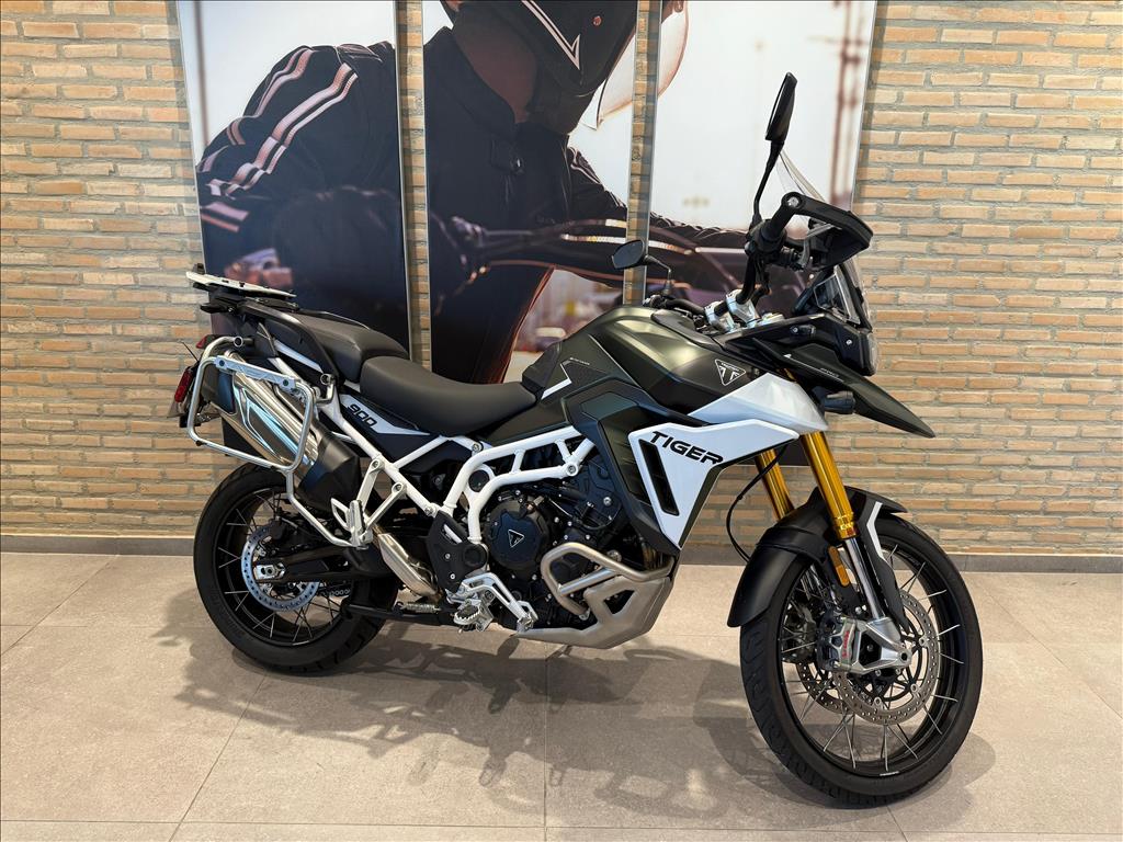900 RALLY PRO