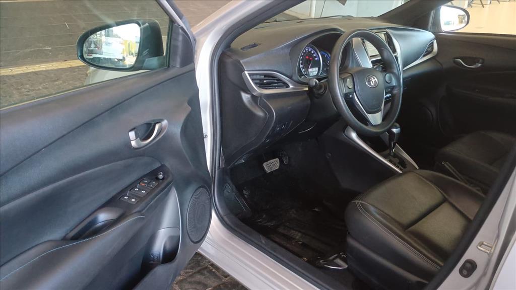 YARIS 1.5 16V FLEX XL PLUS CONNECT MULTIDRIVE5