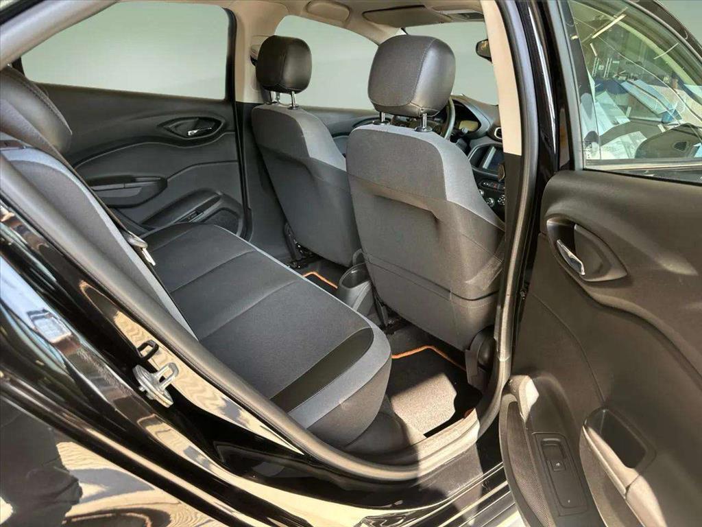ONIX 1.4 MPFI ACTIV 8V FLEX 4P AUTOMÁTICO10