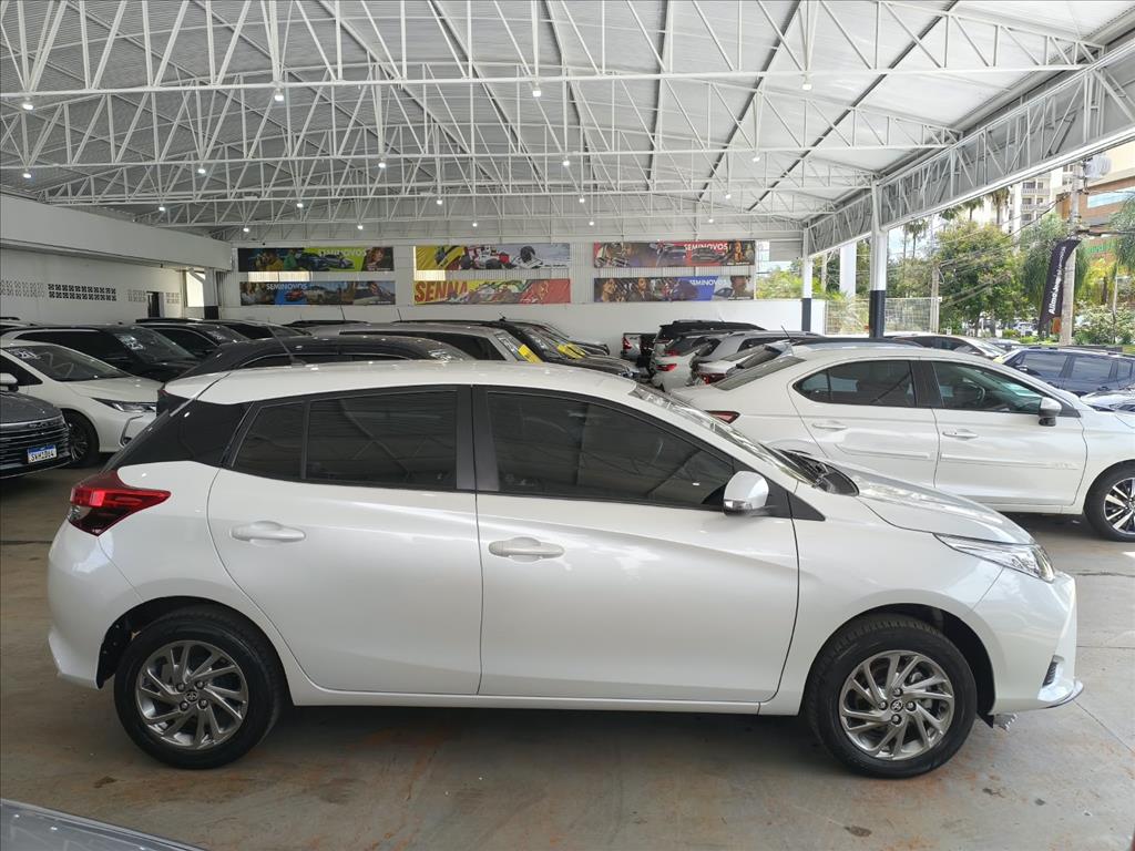 YARIS 1.5 16V FLEX XS MULTIDRIVE9