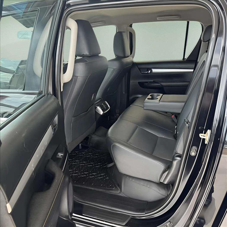 HILUX 2.8 D-4D TURBO DIESEL CD SRV 4X4 AUTOMÁTICO13