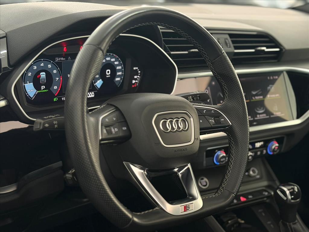 Q3 2.0 40 TFSI GASOLINA SPORTBACK PERFORMANCE QUATTRO TIPTRONIC13