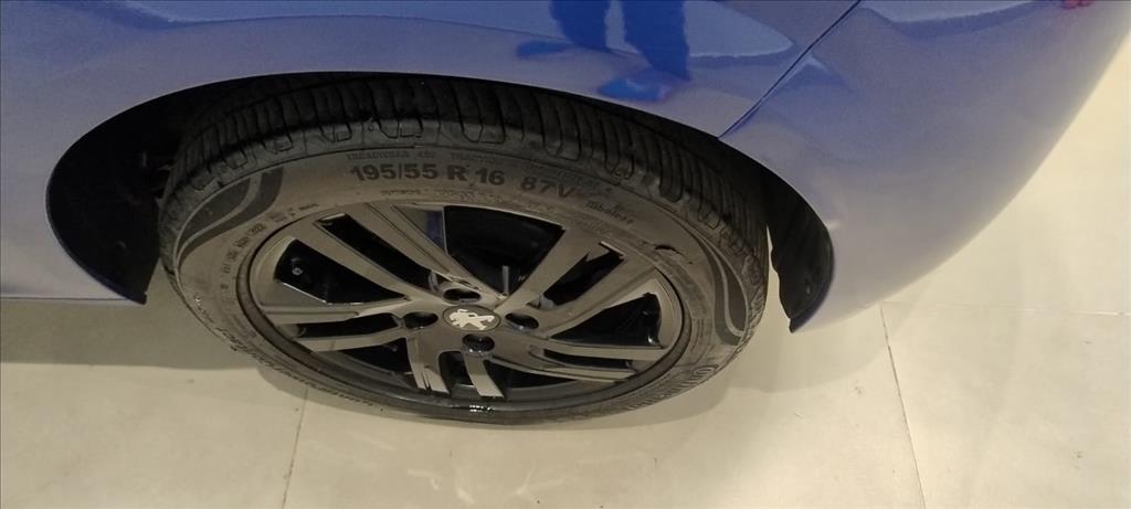 208 1.0 FIREFLY FLEX STYLE MANUAL14