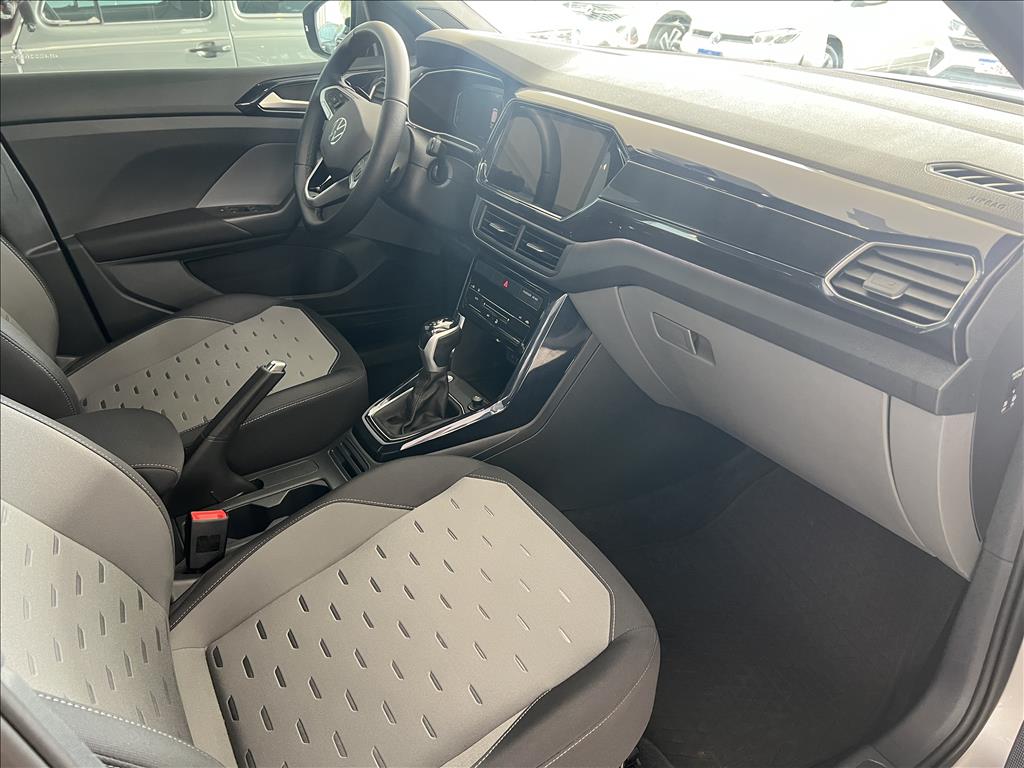 T-CROSS 1.0 200 TSI TOTAL FLEX COMFORTLINE AUTOMÁTICO15