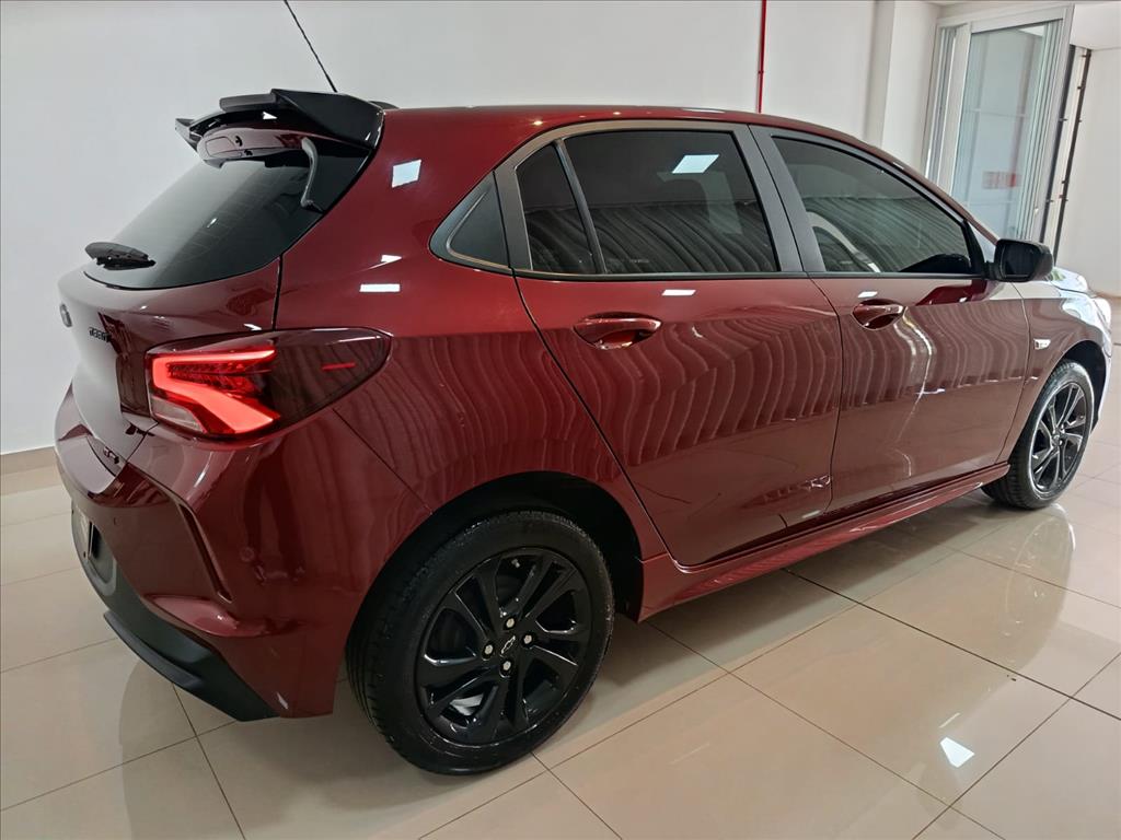 ONIX 1.0 TURBO FLEX RS AUTOMÁTICO4