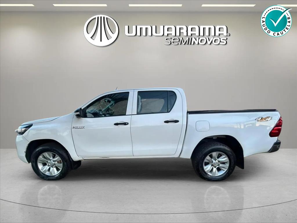 HILUX 2.8 D-4D TURBO DIESEL CD POWER PACK 4X4 MANUAL5