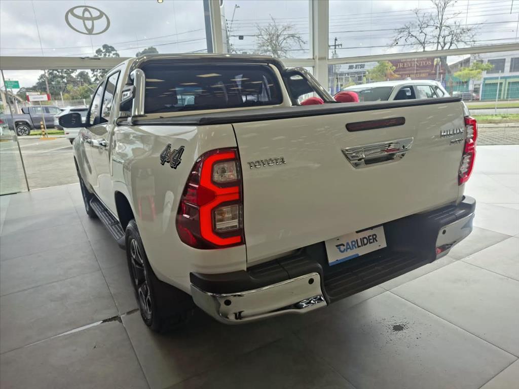 HILUX 2.8 D-4D TURBO DIESEL CD SRV 4X4 AUTOMÁTICO6