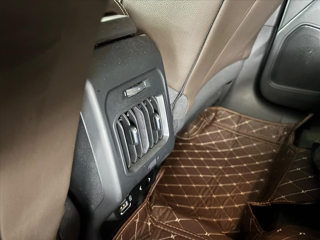 COMMANDER 2.2 TURBO DIESEL OVERLAND AT920