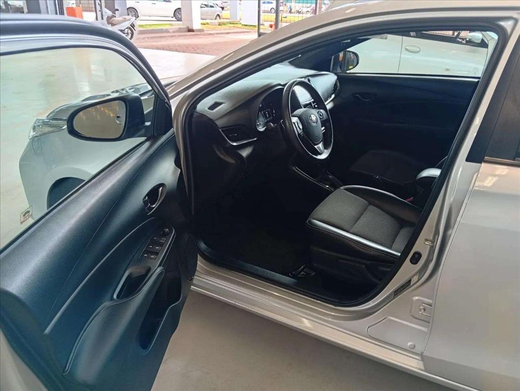 YARIS 1.5 16V FLEX XS CONNECT MULTIDRIVE8