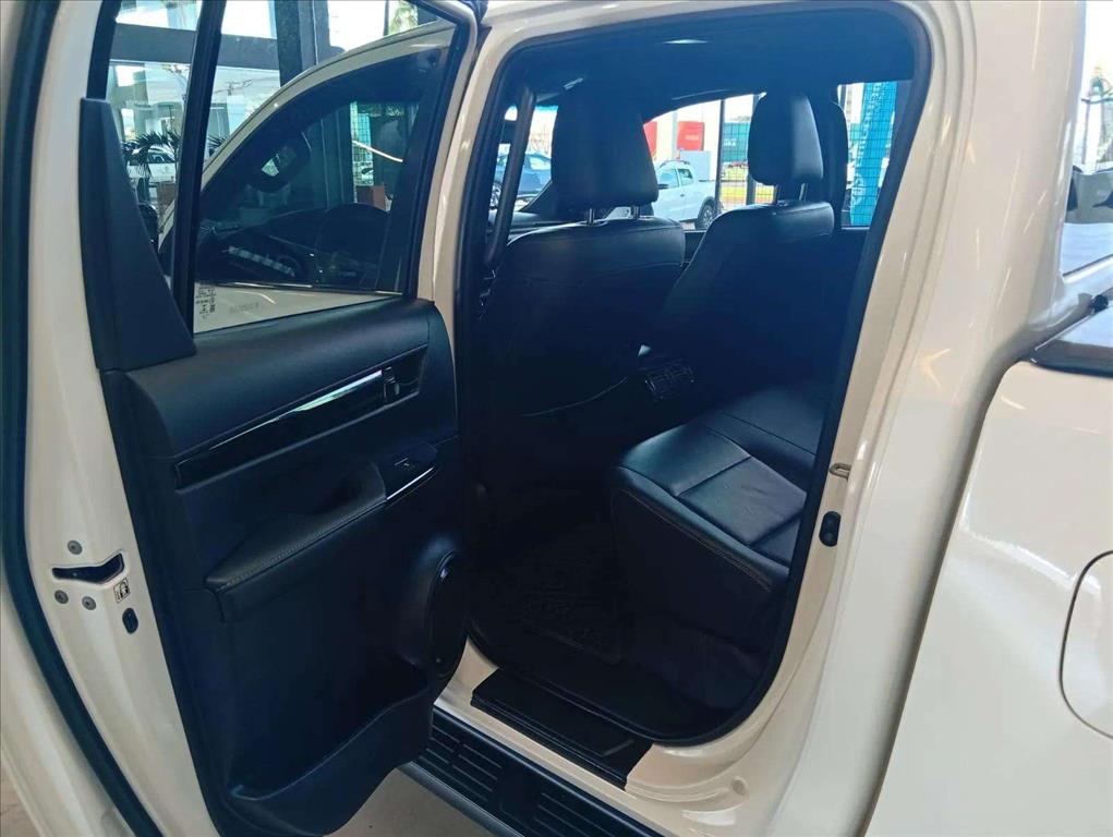 HILUX 2.8 SRX 4X4 CD 16V DIESEL 4P AUTOMÁTICO9