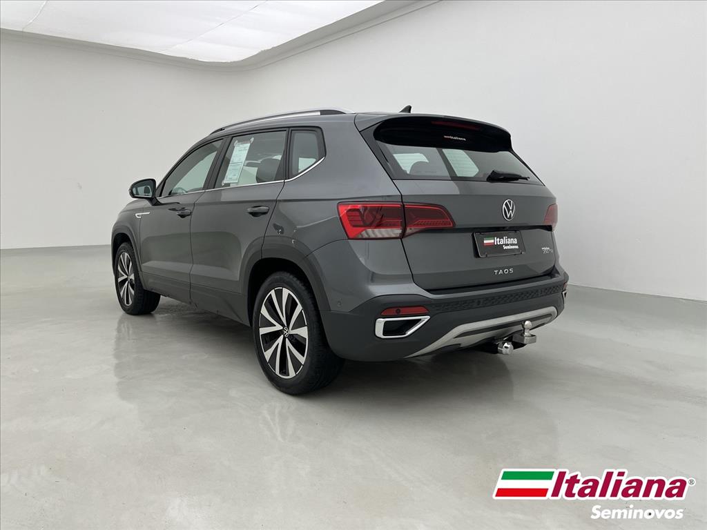 TAOS 1.4 250 TSI TOTAL FLEX HIGHLINE AUTOMÁTICO2