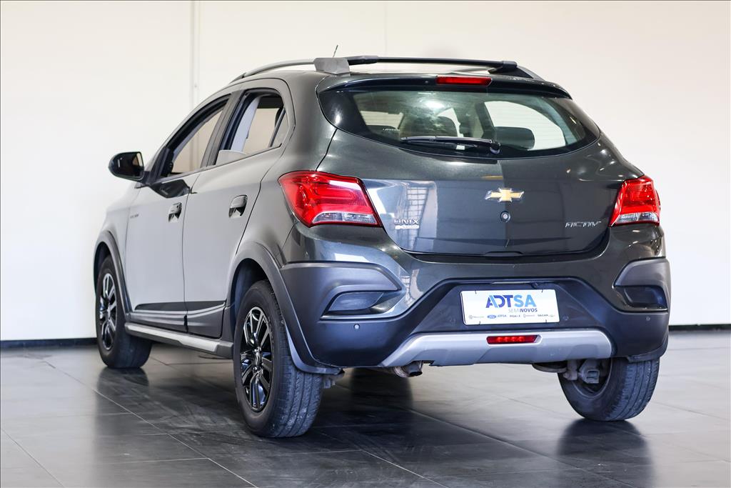 CHEVROLET ONIX 1.4 MPFI ACTIV 8V FLEX 4P AUTOMÁTICO