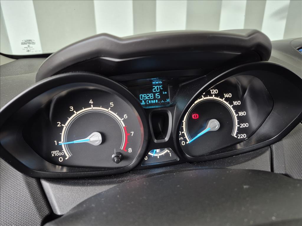 FIESTA 1.6 TI-VCT FLEX SE MANUAL8
