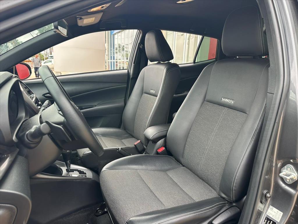 YARIS 1.5 16V FLEX XS MULTIDRIVE11