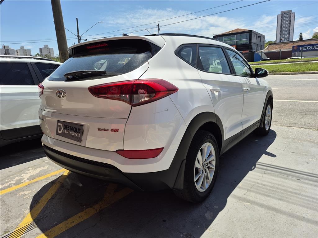 Foto ilustrativa do carro