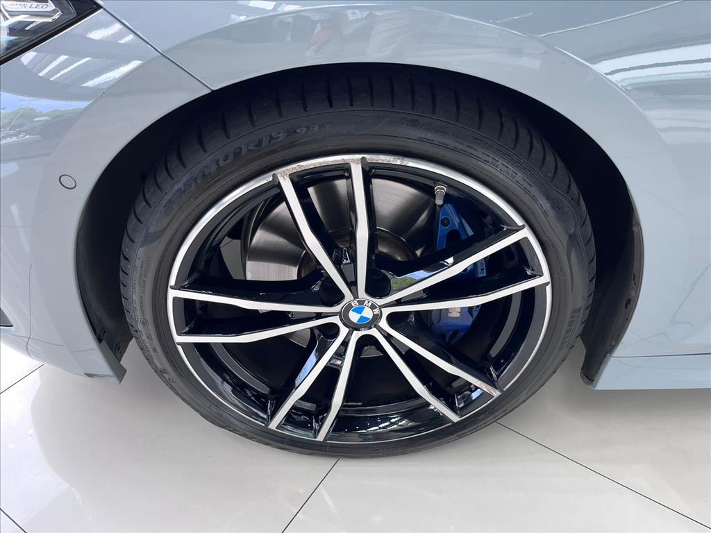 BMW-320i-2.0 16V TURBO FLEX M SPORT AUTOMÁTICO