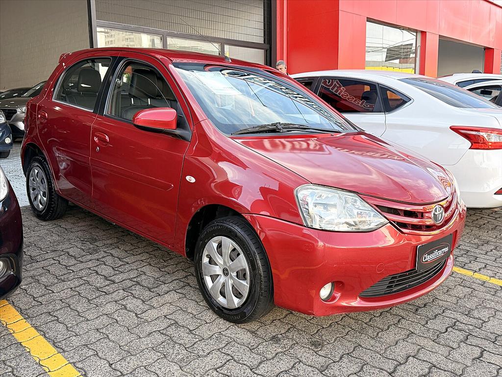 Toyota Etios - 1.5 XS 16V FLEX 4P MANUAL