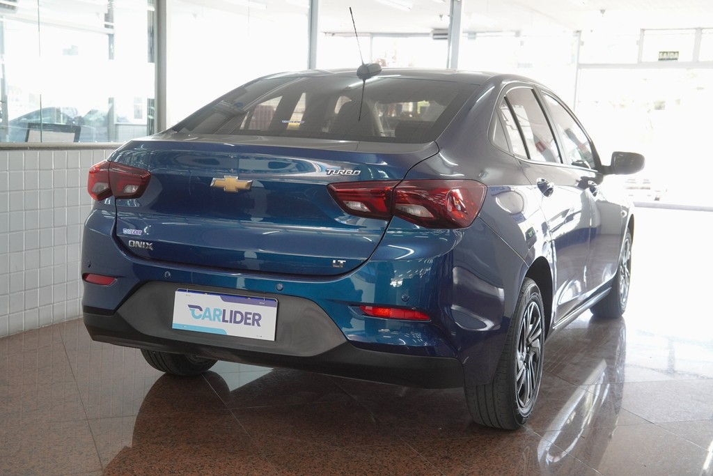 ONIX 1.0 TURBO FLEX LT AUTOMÁTICO4