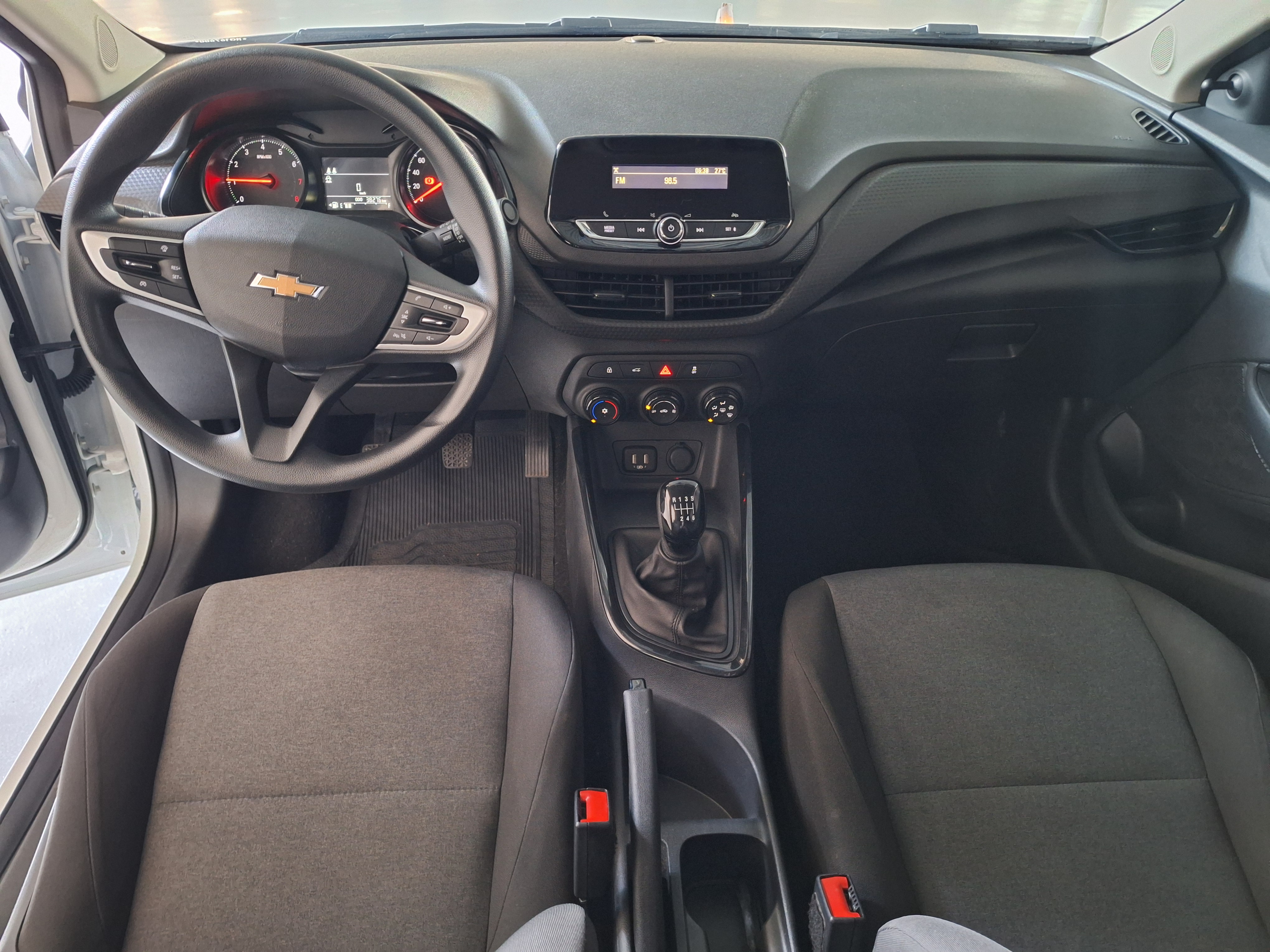 Chevrolet Onix 1.0 Flex Manual - foto 12