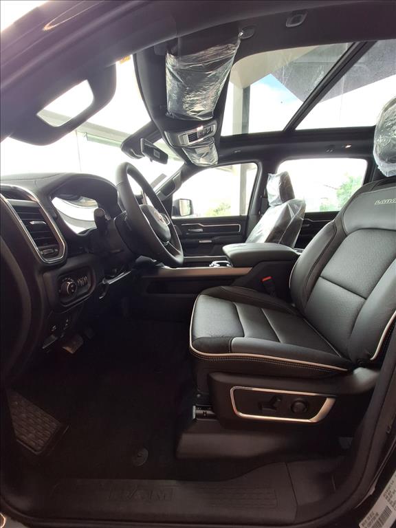 1500 3.0 HURRICANE 6 BITURBO GASOLINA LARAMIE NIGHT EDITION CD 4X4 AUTOMÁTICO 1500 3.0 HURRICANE 6 BITURBO GASOLINA LARAMIE NIGHT EDITION CD 4X4 AUTOMÁTICO