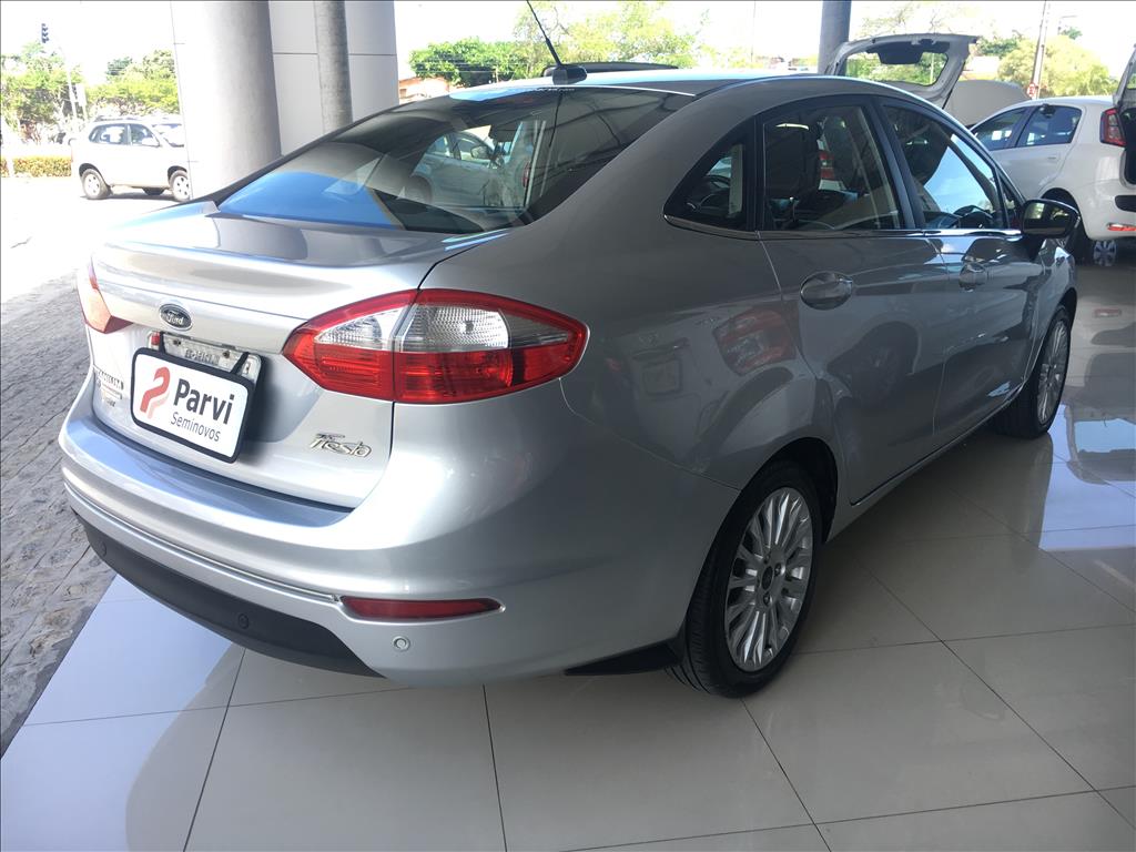 FIESTA 1.6 TITANIUM SEDAN 16V FLEX 4P POWERSHIFT